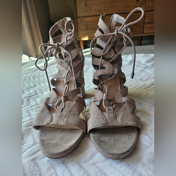 Steve Madden Gal Lace Up Block Heel Sandals | Taupe Cage Sandal Size 7.5 - Picture 8 of 9
